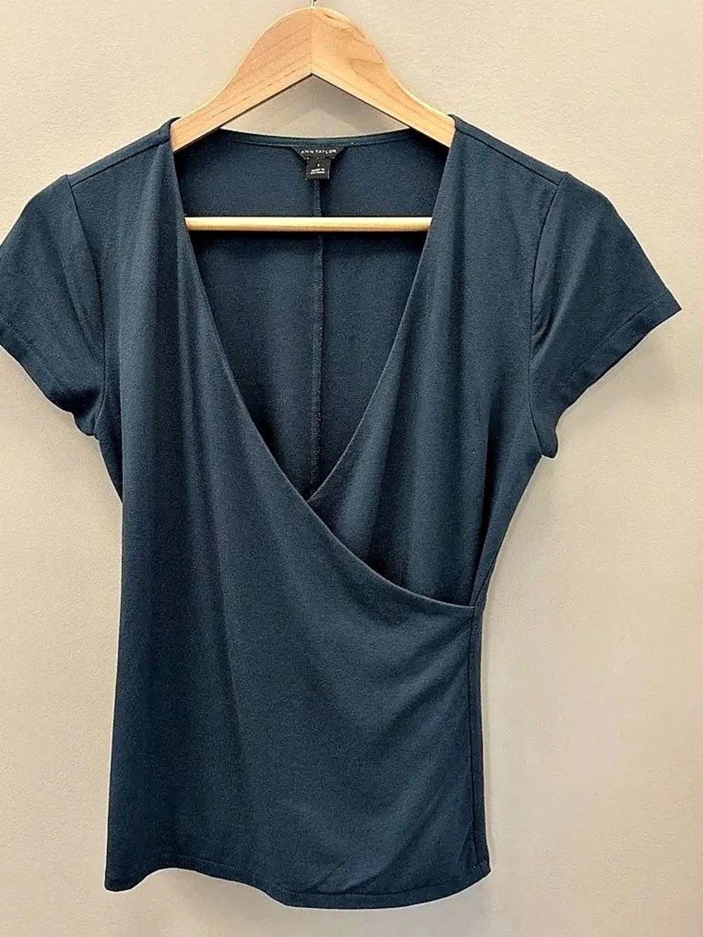 Ann Taylor Wrap Front Short Sleeve Top in Blue Small
